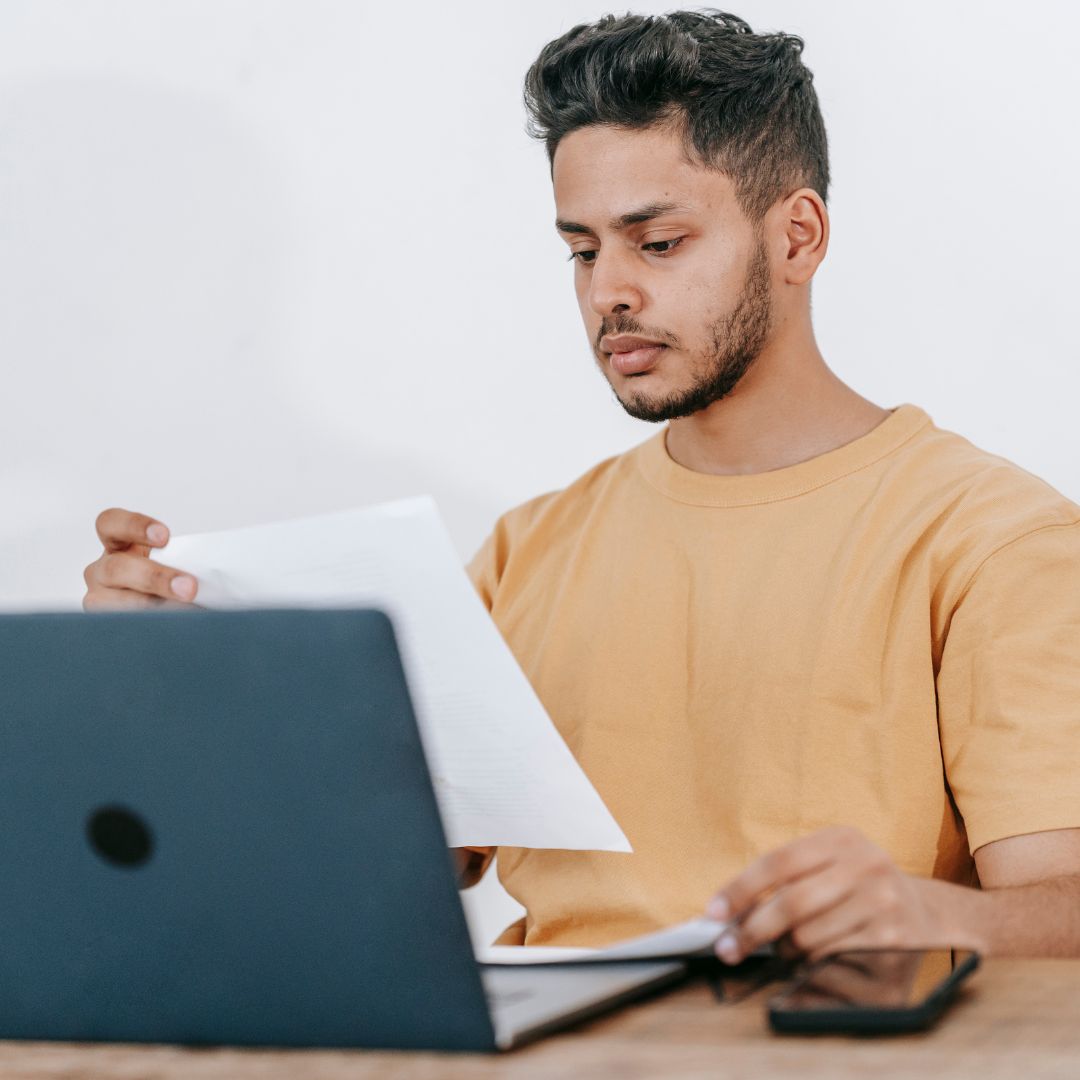 The Dos and Don’ts of Building a Freelance Portfolio That Sells